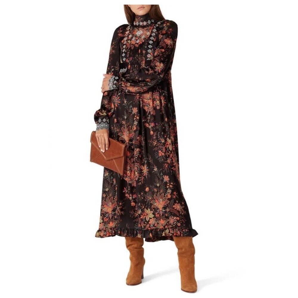 Paco Rabanne Floral Robe Dress with Embroidery and Snap Closure Details